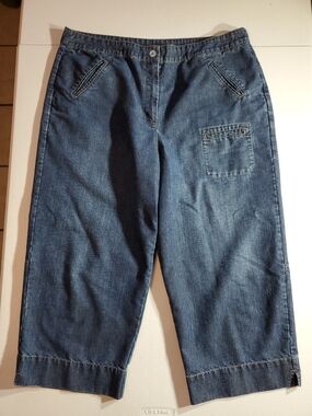 Chico's 3.5 Light Blue Coastal Denim Capris